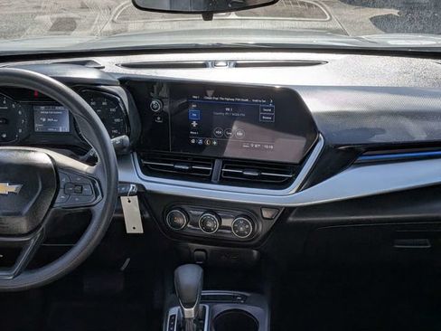 Used 2024 Chevrolet Trax LS FWD image 16