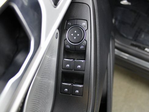 Used 2020 Ford Explorer ST w/ Premium Technology Package image 15