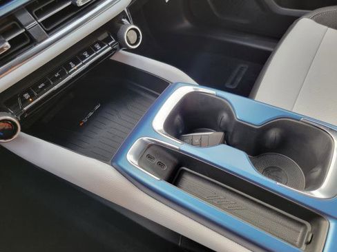 New 2026 Chevrolet Equinox EV LT image 19