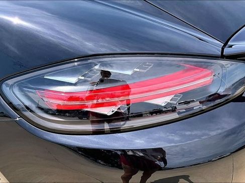 Used 2024 Porsche 718 Cayman S RWD image 23