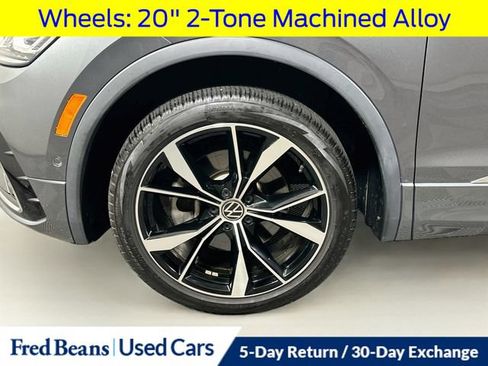 Used 2023 Volkswagen Tiguan SEL R-Line AWD/4WD image 38