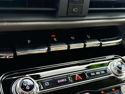 Certified 2022 Lincoln Corsair FWD image 34