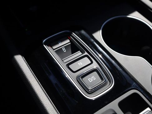 New 2025 Honda Pilot Touring image 23