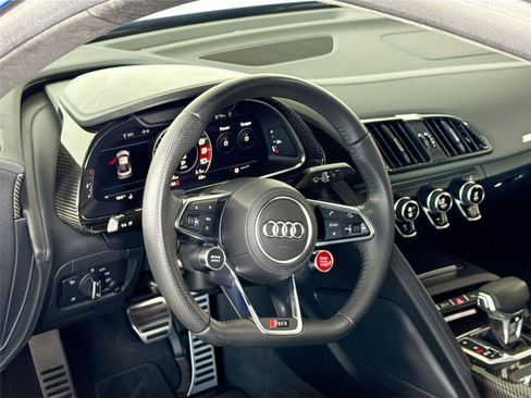 Used 2021 Audi R8 V10 image 16