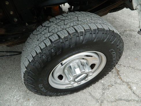 Used 2017 Ford F350 XL w/ Power Equipment Group image 9