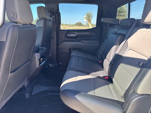 Used 2024 Chevrolet Silverado 1500 ZR2 w/ Technology Package image 14