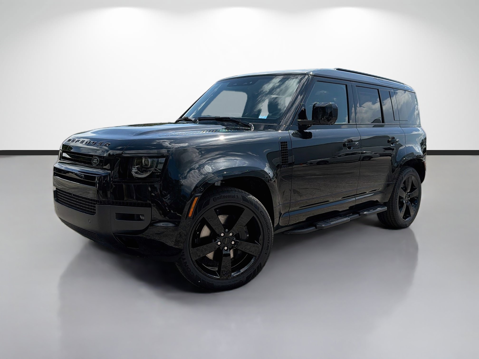New 2026 Land Rover Defender 110 X-Dynamic SE AWD/4WD image 1