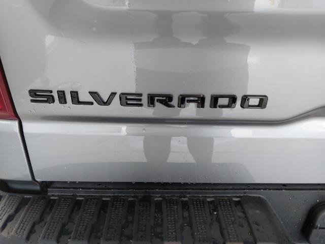 New 2026 Chevrolet Silverado 1500 RST w/ Dark Appearance Package AWD/4WD image 32