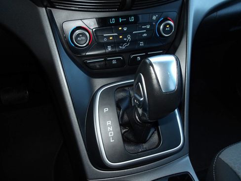 Used 2017 Ford C-MAX SE image 15