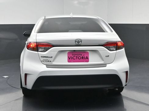 Used 2025 Toyota Corolla LE FWD image 17