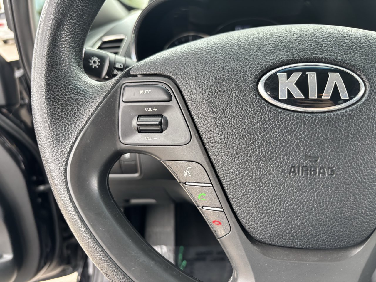 Used 2017 Kia Forte LX FWD image 26