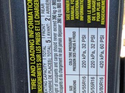 Used 2014 Toyota Corolla LE image 15