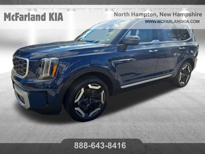 Used 2023 Kia Telluride S w/ S Sunroof Package