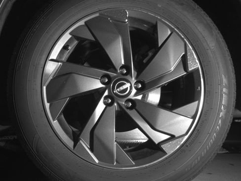 Used 2025 Nissan Rogue SV FWD image 14