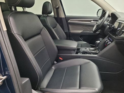 Used 2022 Volkswagen Atlas SE w/ Panoramic Sunroof Package FWD image 21