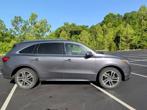 Used 2017 Acura MDX SH-AWD image 4