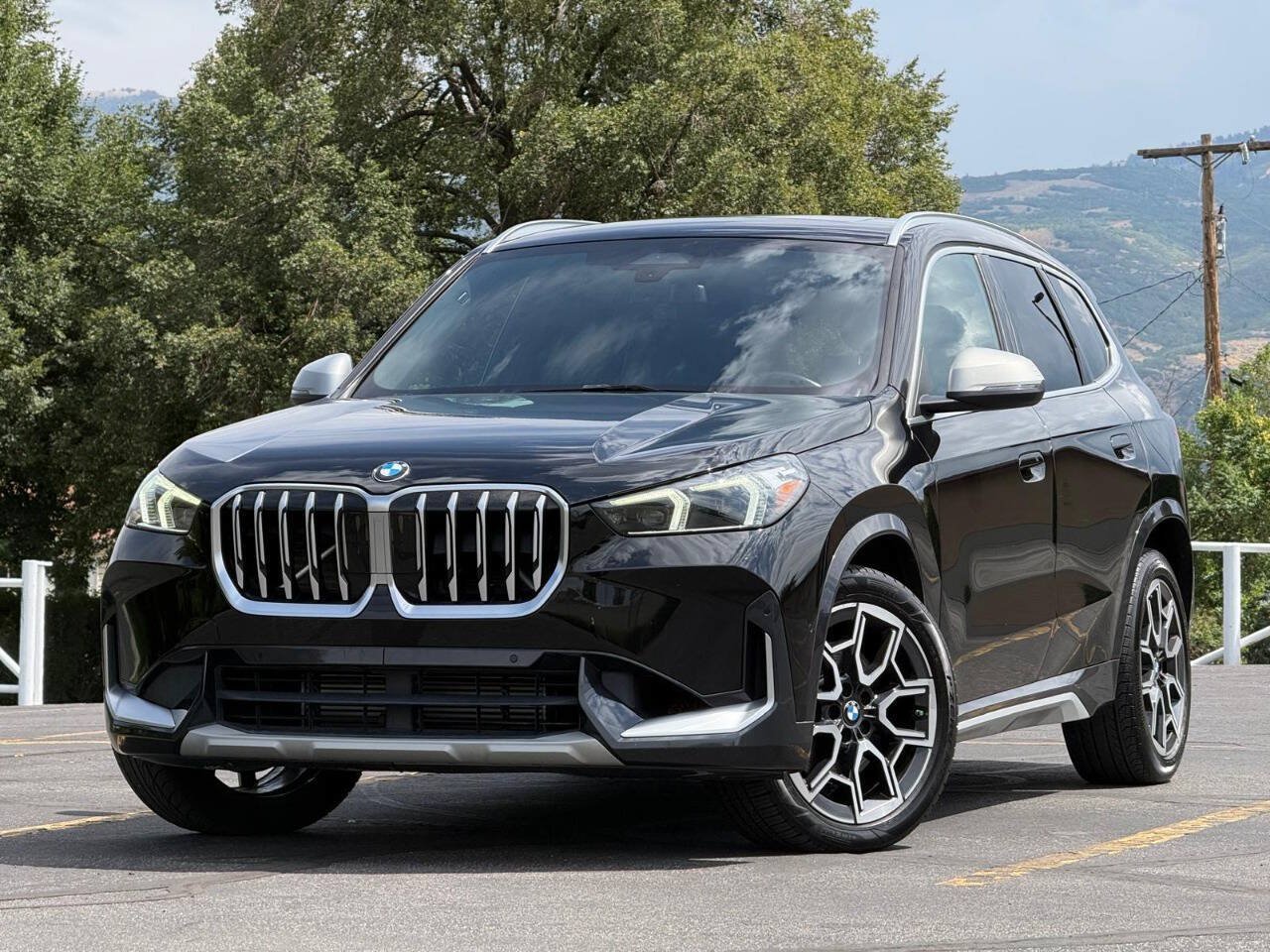 Used 2023 BMW X1 xDrive28i w/ Convenience Package AWD/4WD image 1