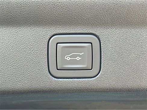 New 2025 Cadillac Escalade IQ Luxury 2 image 33