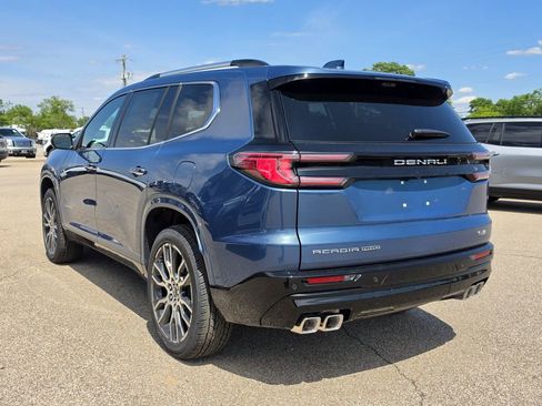 New 2026 GMC Acadia Denali Ultimate w/ LPO, Floor Liner Package AWD/4WD image 34