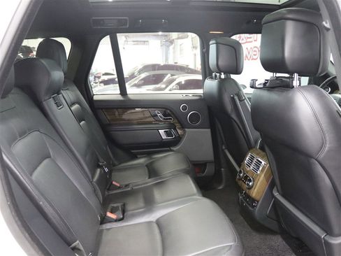 Used 2018 Land Rover Range Rover Supercharged AWD/4WD image 24