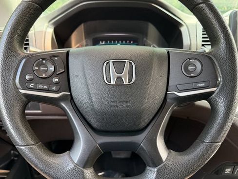 Used 2020 Honda Odyssey LX image 18
