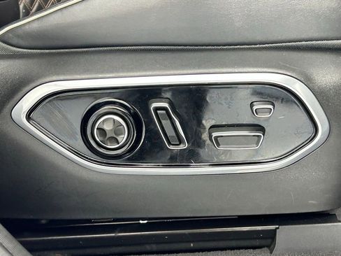 Used 2021 Jeep Grand Cherokee L Summit image 11