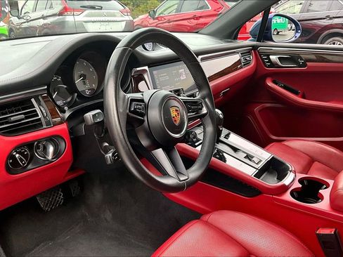 Used 2022 Porsche Macan S image 16