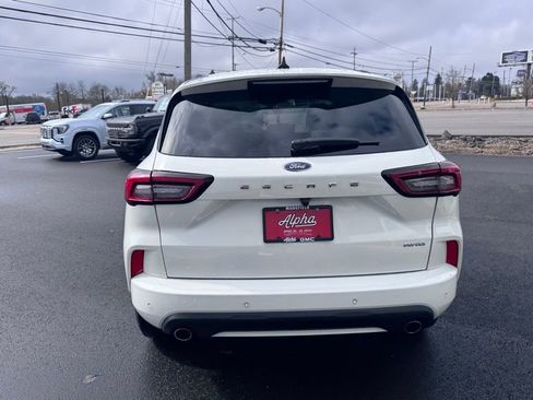 Used 2023 Ford Escape ST-Line w/ Tech Pack #1 image 4