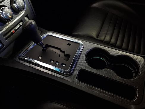 Used 2013 Dodge Challenger R/T Plus image 21