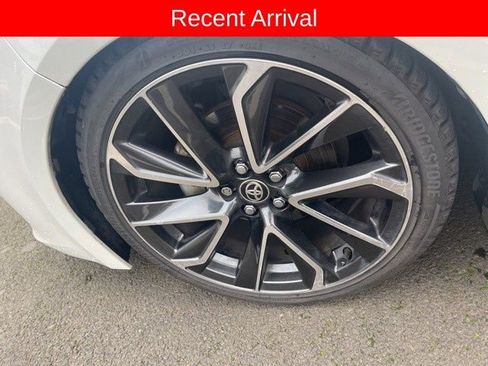 Used 2019 Toyota Corolla XSE image 12