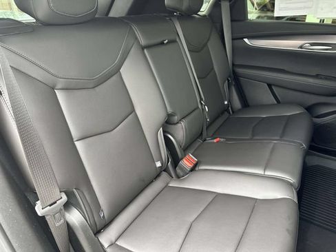 Certified 2025 Cadillac XT5 Luxury w/ LPO, Floor Liner Package FWD image 23