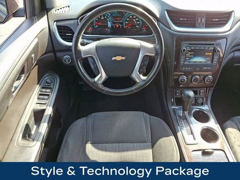 Used 2017 Chevrolet Traverse LT w/ Style and Technology Package AWD/4WD image 3