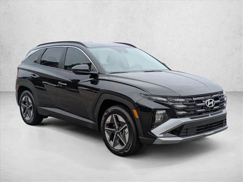 Certified 2025 Hyundai Tucson SEL FWD image 7