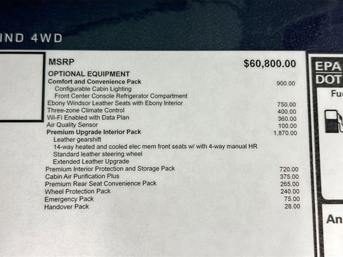 Used 2025 Land Rover Defender 110 S image 29