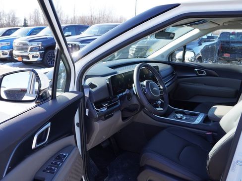 New 2026 Kia Carnival LXS image 10