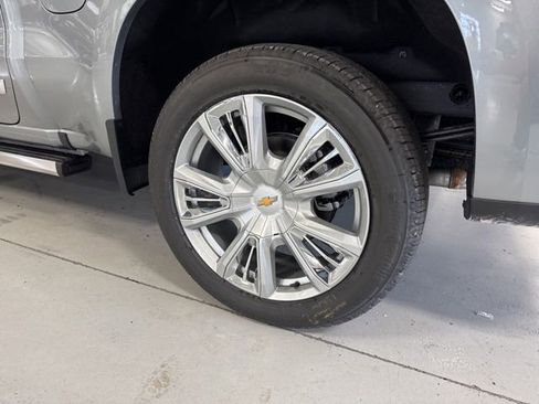 New 2026 Chevrolet Silverado 1500 High Country AWD/4WD image 11