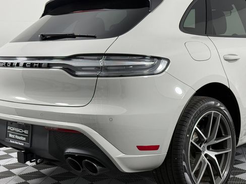 New 2026 Porsche Macan AWD/4WD image 13