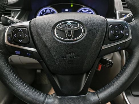 Used 2017 Toyota Camry XLE FWD image 30