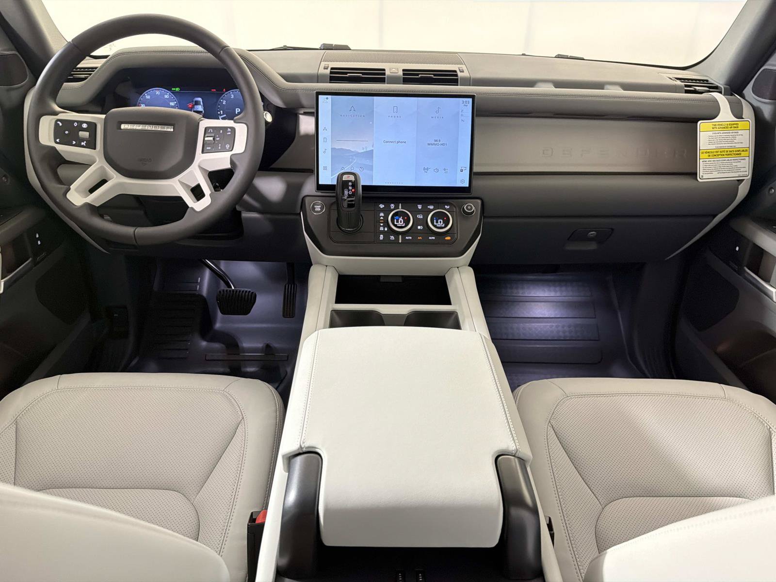 New 2026 Land Rover Defender 110 X-Dynamic SE AWD/4WD image 13