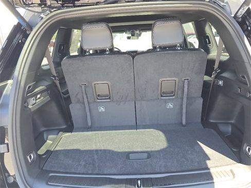 New 2025 Jeep Grand Cherokee L Altitude image 9