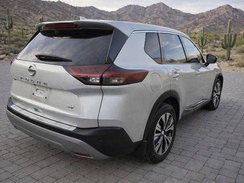 Used 2021 Nissan Rogue SV FWD image 5
