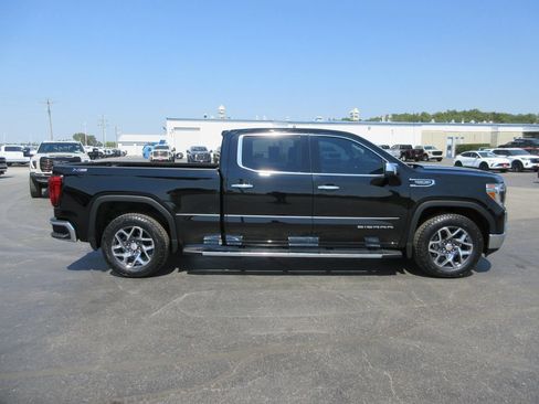 Certified 2022 GMC Sierra 1500 SLT w/ SLT Premium Package AWD/4WD image 6