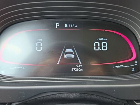 Used 2025 Hyundai Venue SEL FWD image 21