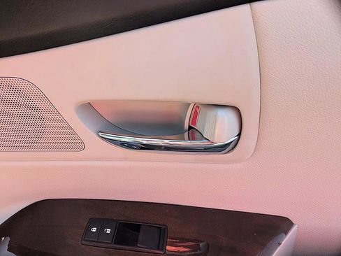 Used 2011 Lexus RX 350 2WD w/ Premium Pkg image 41