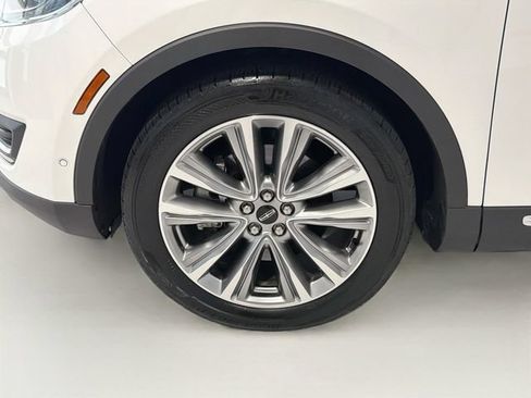 Used 2018 Lincoln MKX Reserve AWD/4WD image 27