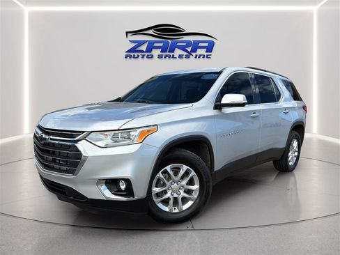 Used 2020 Chevrolet Traverse LT w/ LPO, Black Accent Package AWD/4WD image 1