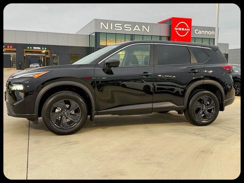 New 2026 Nissan Rogue SV w/ Cold Weather Package FWD image 5