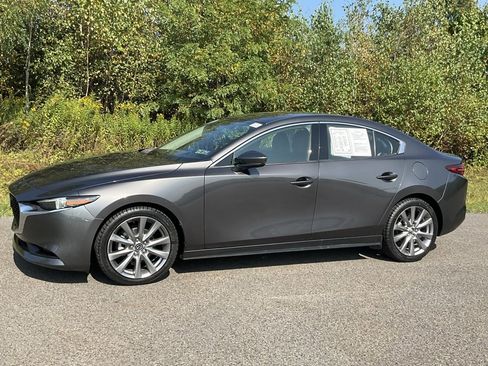 Used 2019 MAZDA MAZDA3 Sedan w/ Premium Package image 29