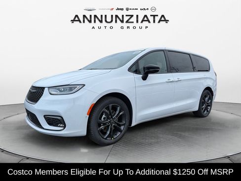 New 2026 Chrysler Pacifica Select FWD image 1