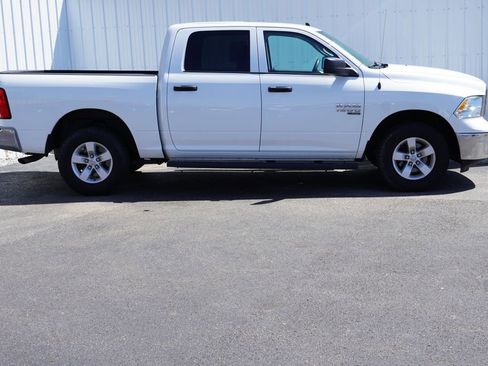 Used 2022 RAM 1500 Classic SLT w/ Electronics Group AWD/4WD image 2